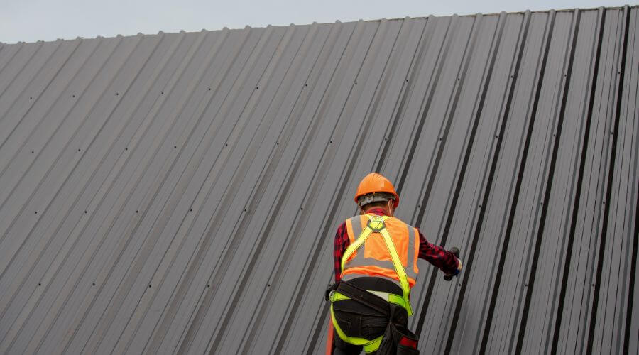Professional metal roof installation services in Greenacres, WA